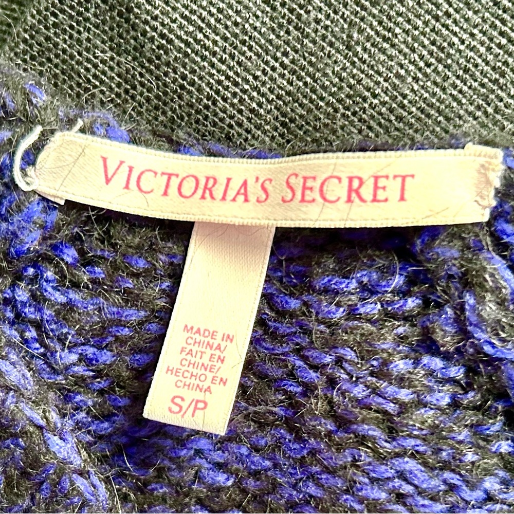 Victoria’s Secret Blue, Black Beaded Boatneck Sweater, Size S - Picture 10 of 10